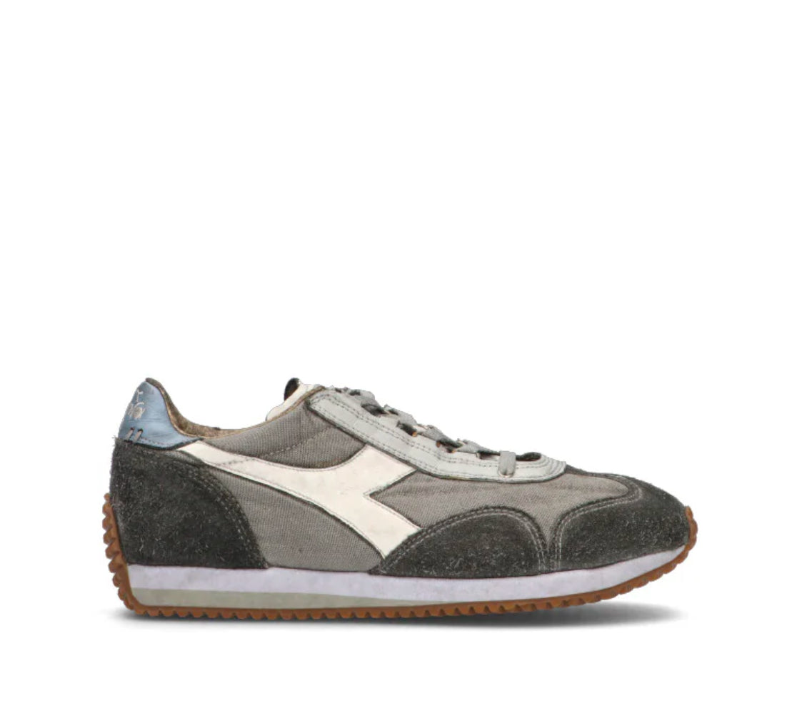 DIADORA Heritage