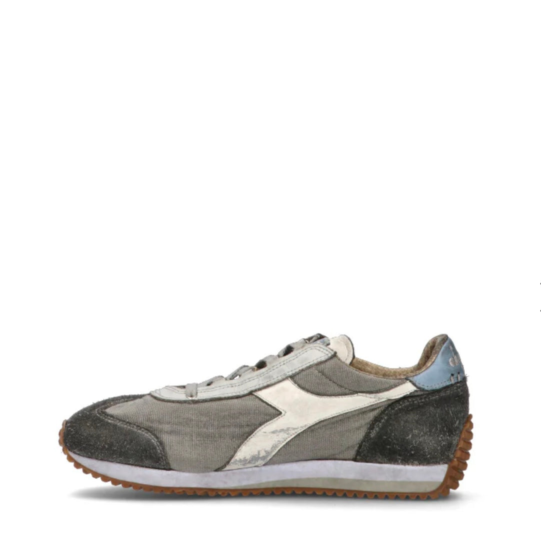 DIADORA Heritage