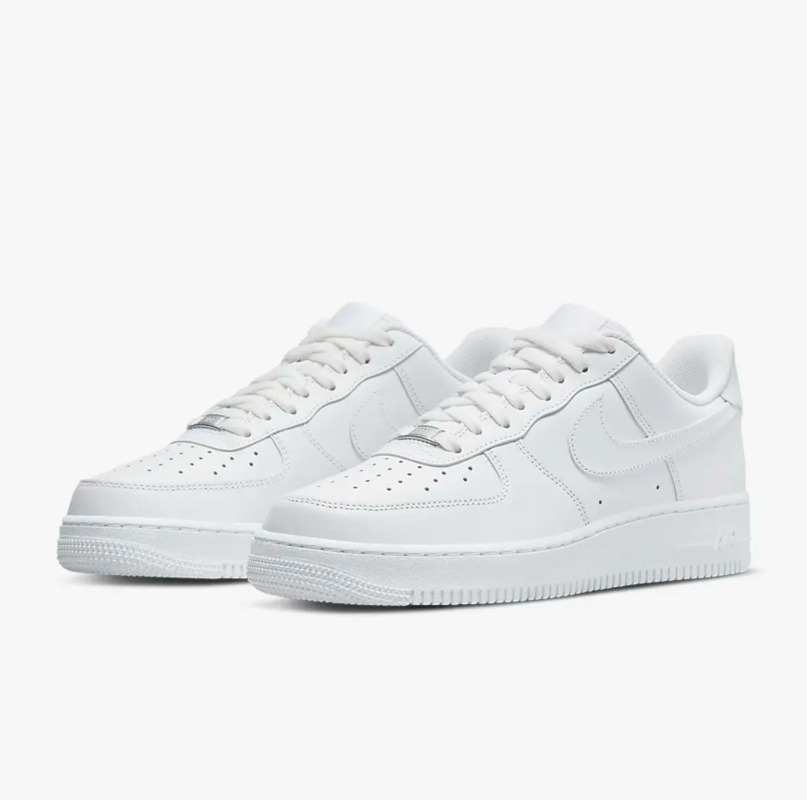 Nike AIR FORCE 1 ‘07