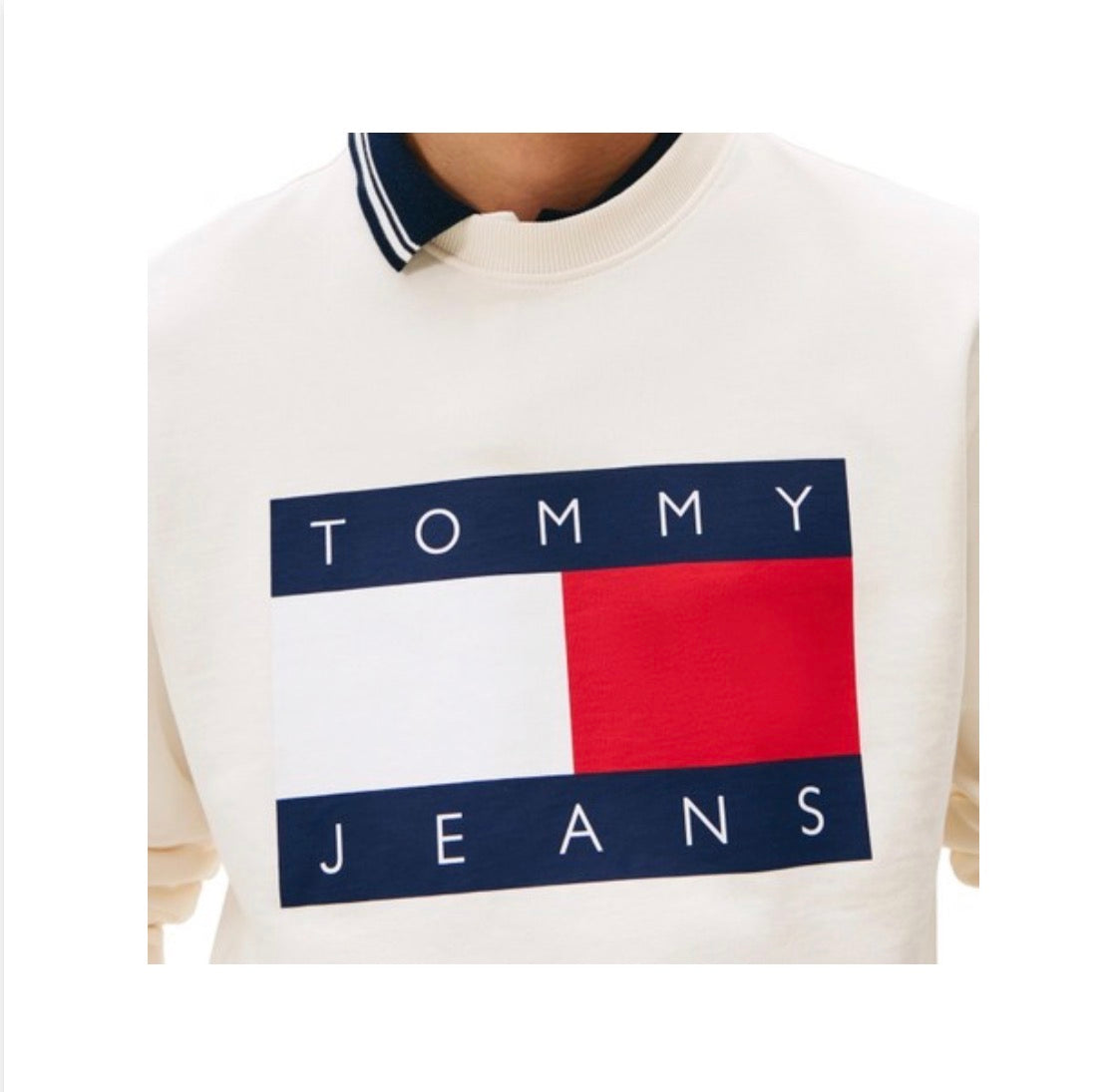 TOMMY JEANS - DMODM22643 - TJM
REG BIG FLAG CNE, C1G